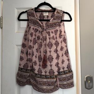 Sleeveless tank top